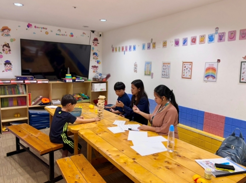 フィリピン留学 Cebu21 - SMEAG ENCANTO-Busy Bee-3